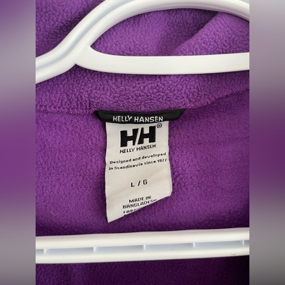 Preowned Women’s Large 1/4 zip Helly Hansen Polartec Pullover. - Picture 6 of 6